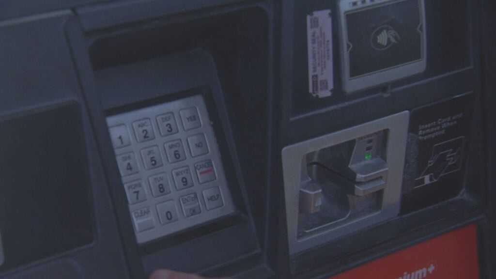 Secret Service sweeps Anchorage businesses for card skimmers