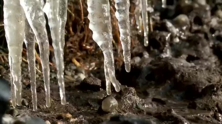 Beneath Alaska: Permafrost warms to new depths