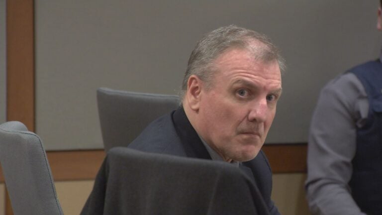 Convicted killer Brian Smith back in federal court as trial over US citizenship begins